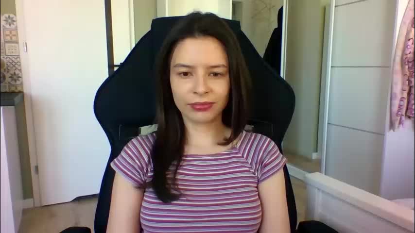 laricenature Adult Chat April 22, 2026