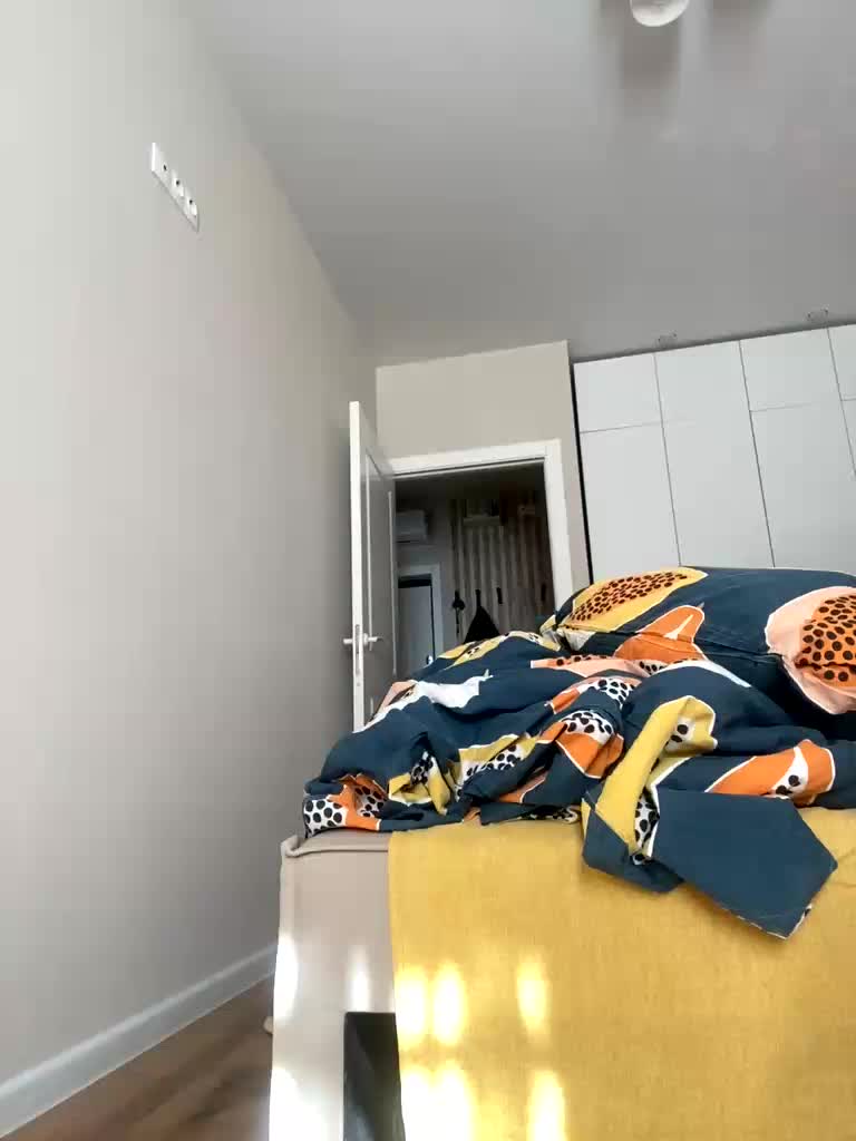 sashhhkino Adult Chat April 22, 2026