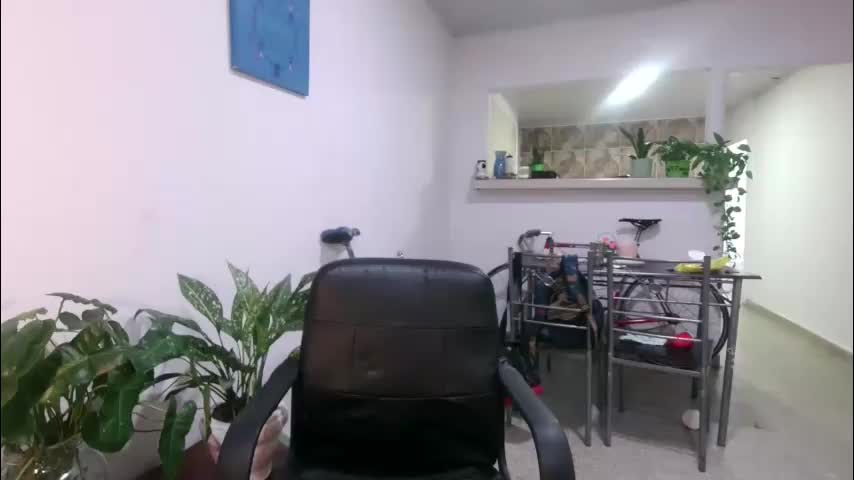 emma______1996 Adult Chat April 23, 2026