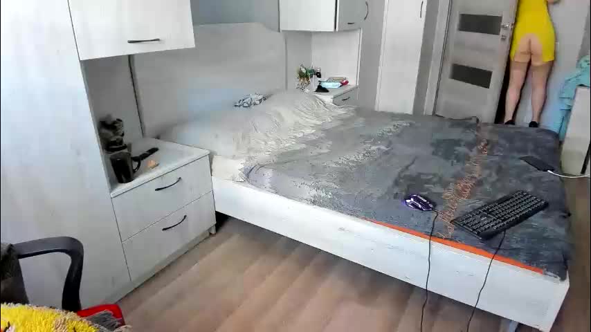 cherry_perry0 Adult Chat April 22, 2026