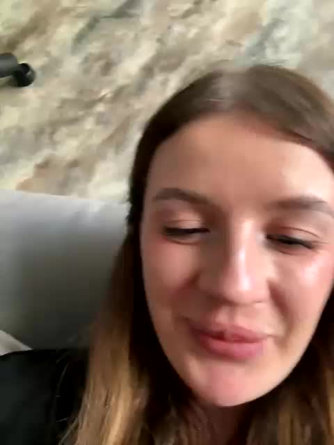 Rosalinelov Adult Chat April 22, 2026