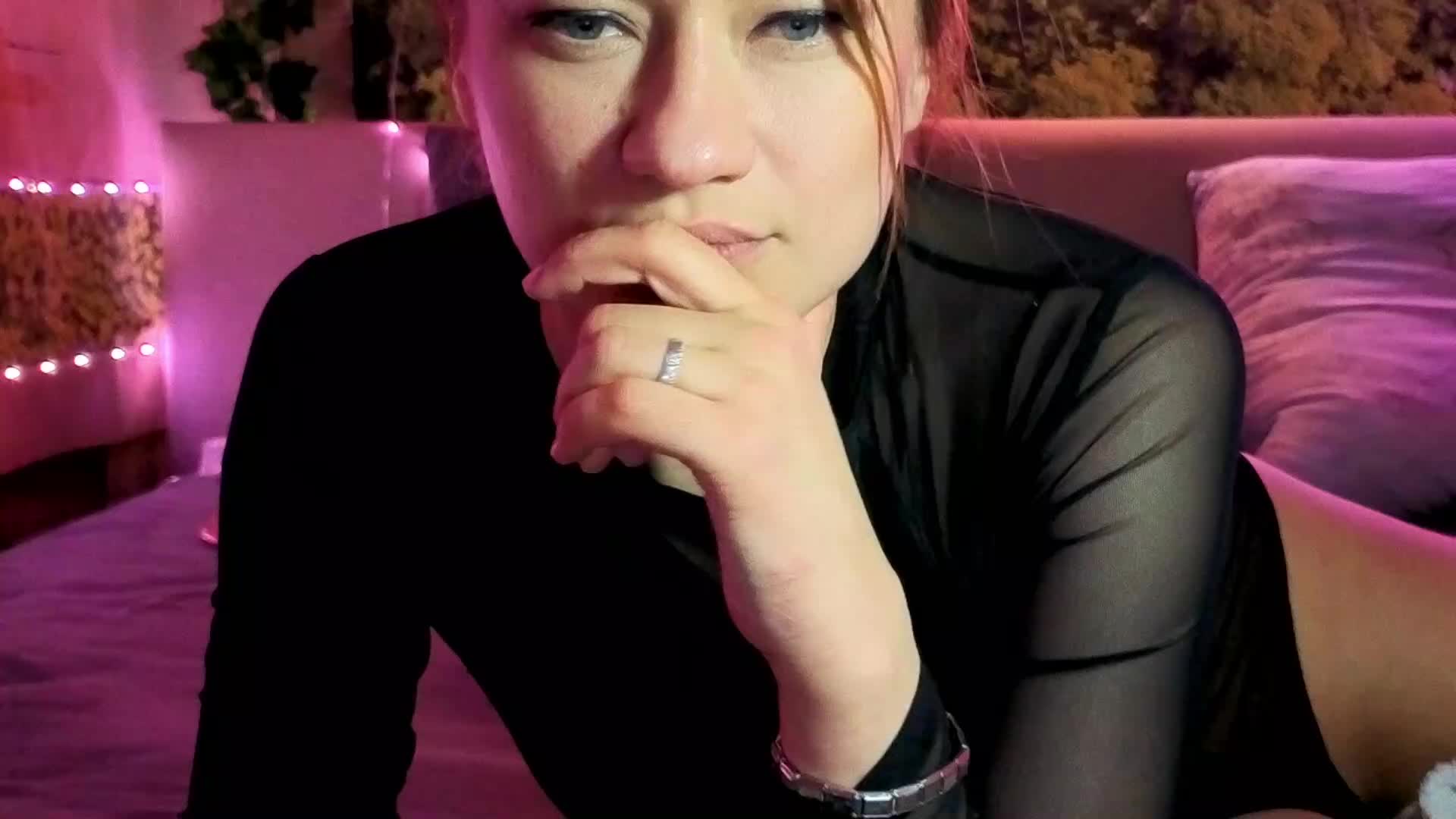 2Laski2 Adult Chat April 22, 2026