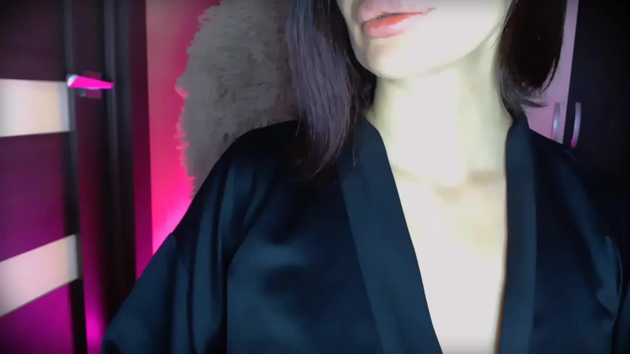 CinnamonRoll Adult Chat April 22, 2026