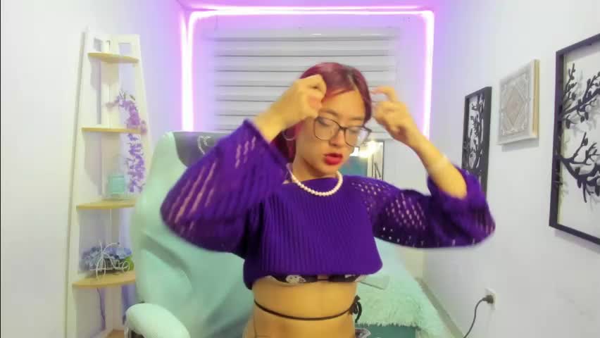 sara_red_x Adult Chat April 22, 2026
