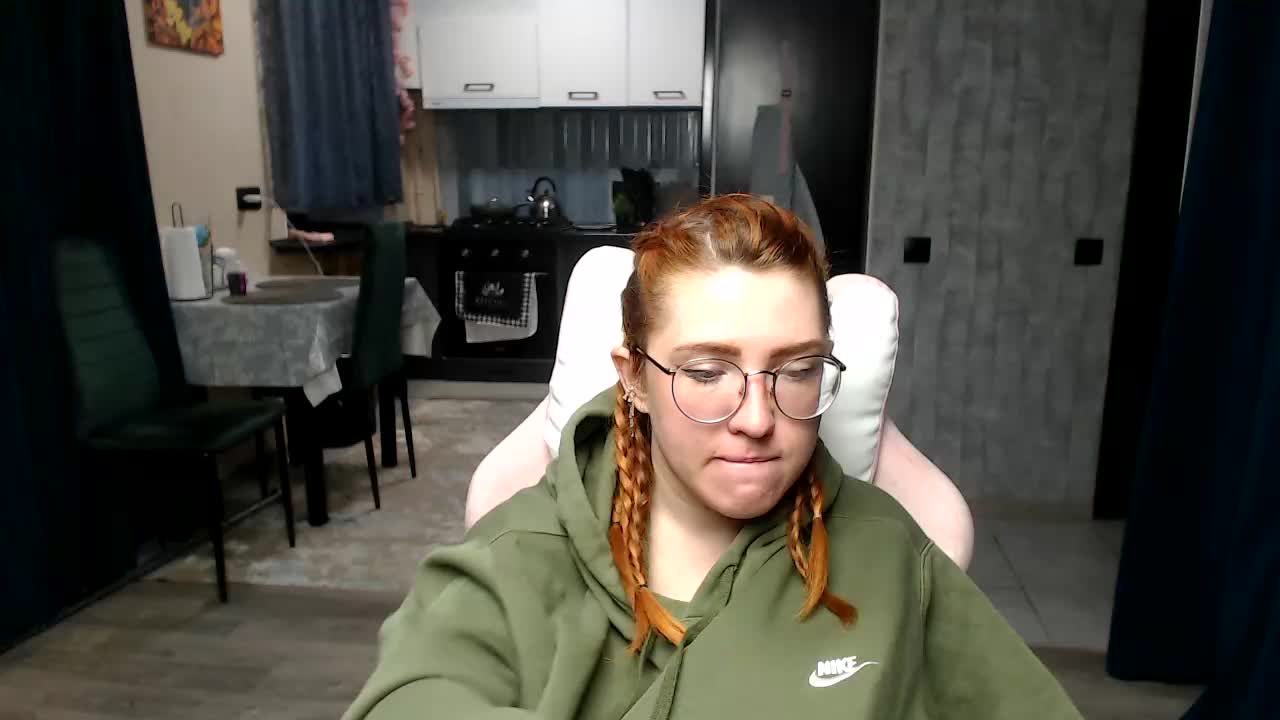 Regimasmile Adult Chat April 22, 2026