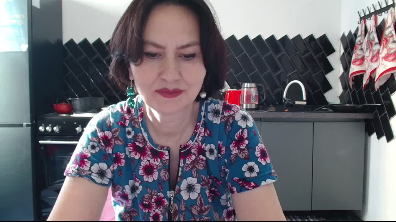 ANGELALADI Adult Chat April 22, 2026