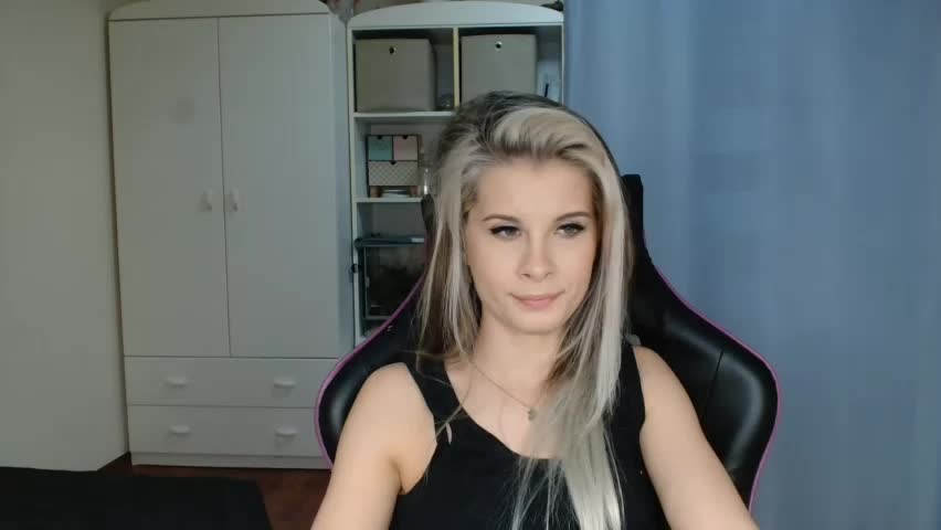 kristineamore Adult Chat April 22, 2026
