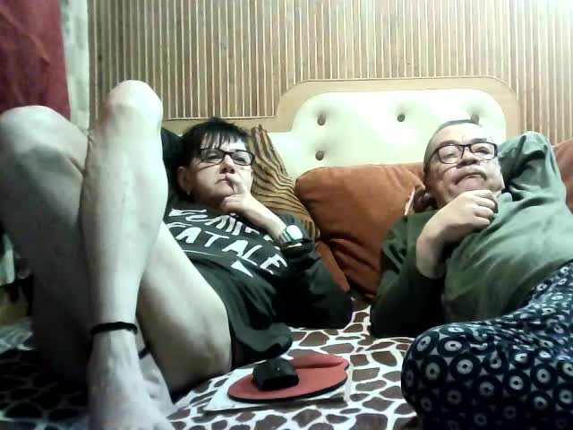 coupleofcoolx Adult Chat April 22, 2026