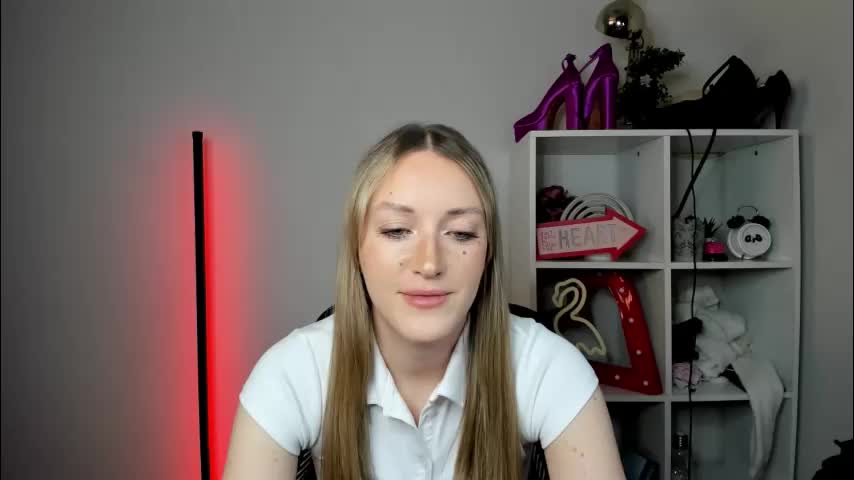 evelynblond Adult Chat April 23, 2026