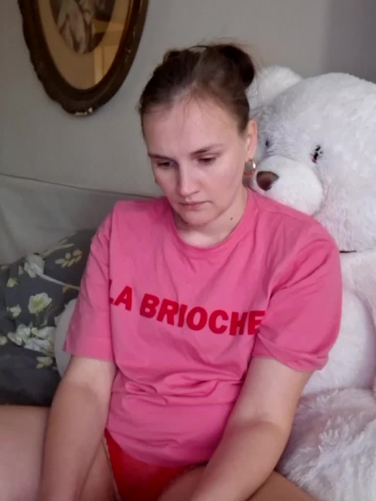 LisaLovHoney Adult Chat April 22, 2026