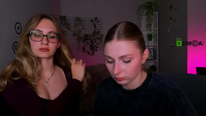 mary_meow_hot Adult Chat April 22, 2026
