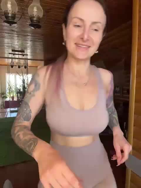 _AnnaMaria_ Adult Chat April 22, 2026