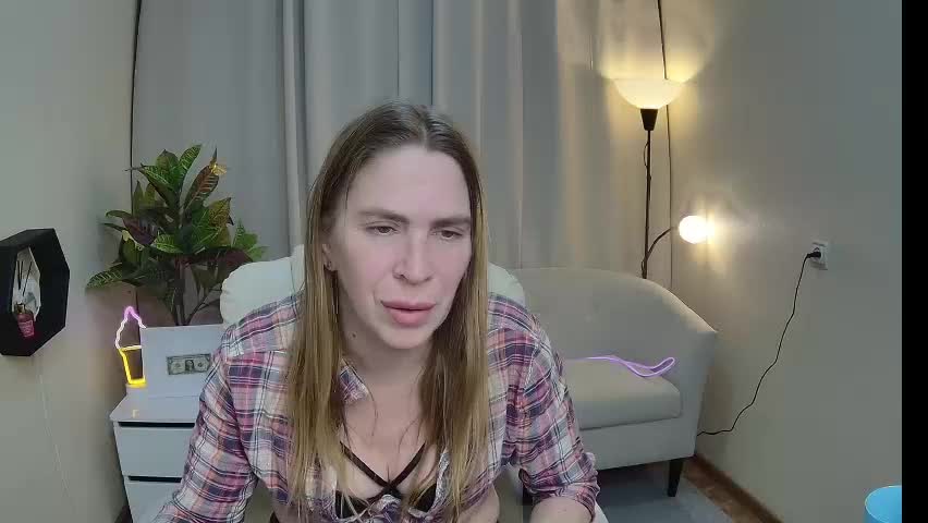 tessadaybreak Adult Chat April 22, 2026