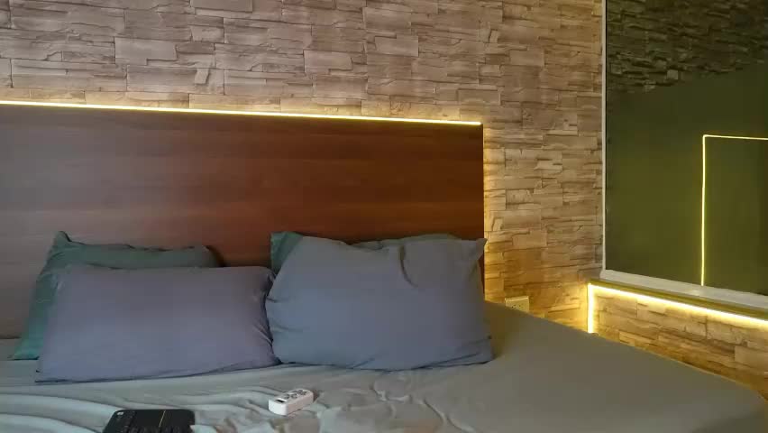 zenda_biancha Adult Chat April 23, 2026