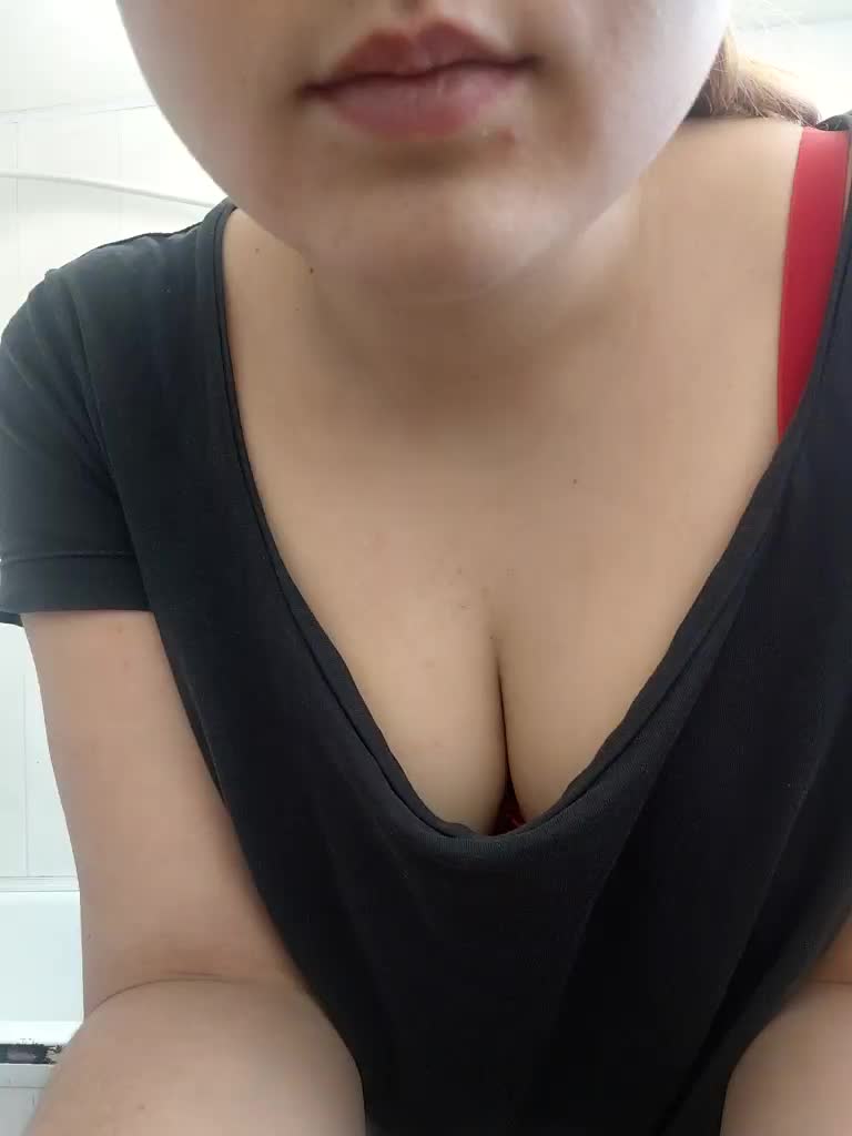 Lilit244324 Adult Chat April 23, 2026