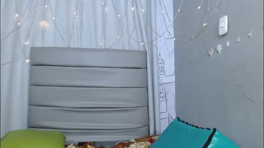 carolinabernalrs707 Adult Chat April 23, 2026