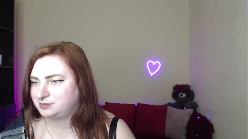 alicia_side_red Adult Chat April 23, 2026