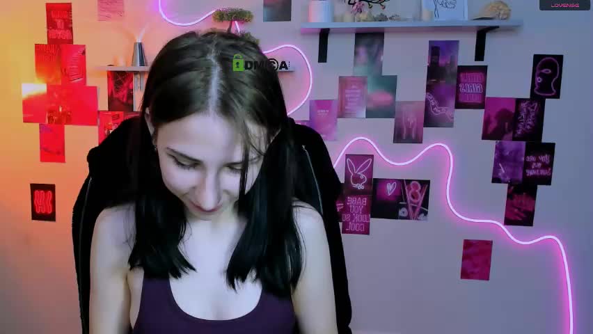 sweetie_chloe_ Adult Chat April 23, 2026
