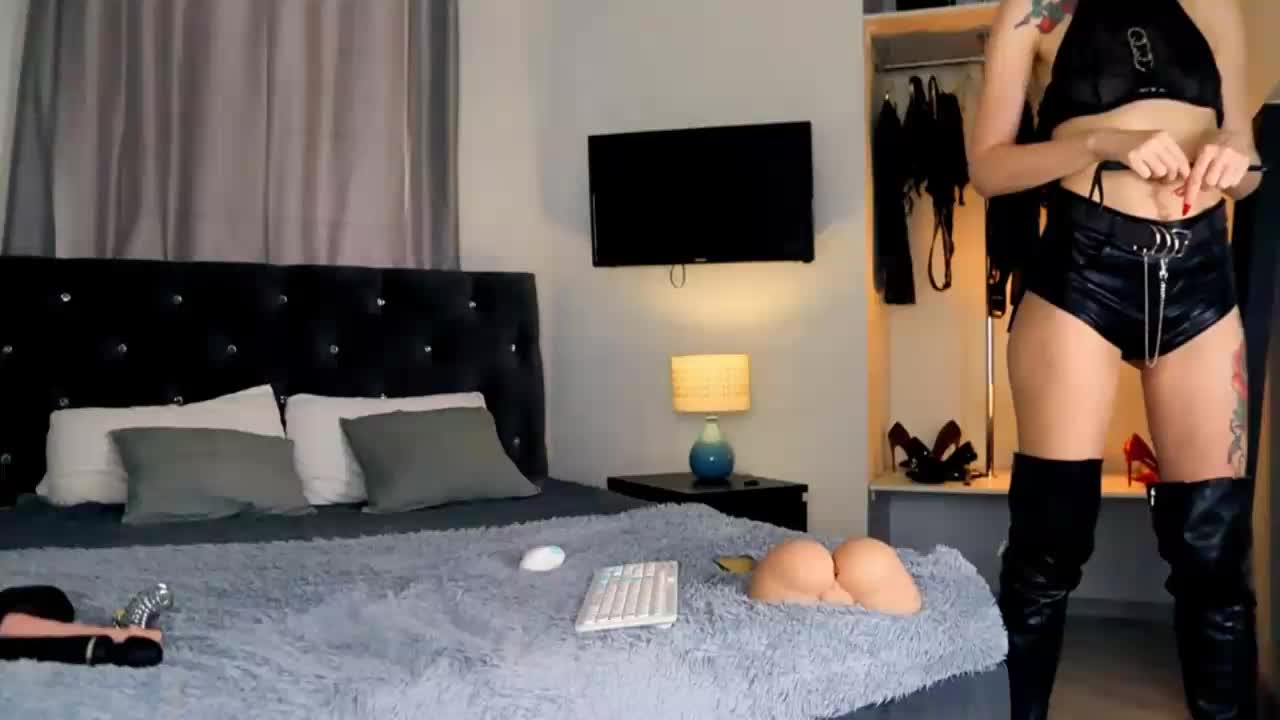 InvitingTina Adult Chat April 23, 2026