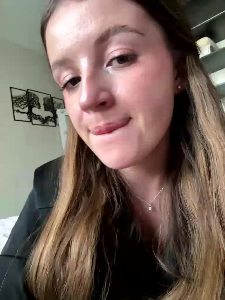 Rosalinelov Adult Chat April 23, 2026