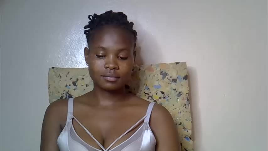 sexy_molyne Adult Chat April 23, 2026