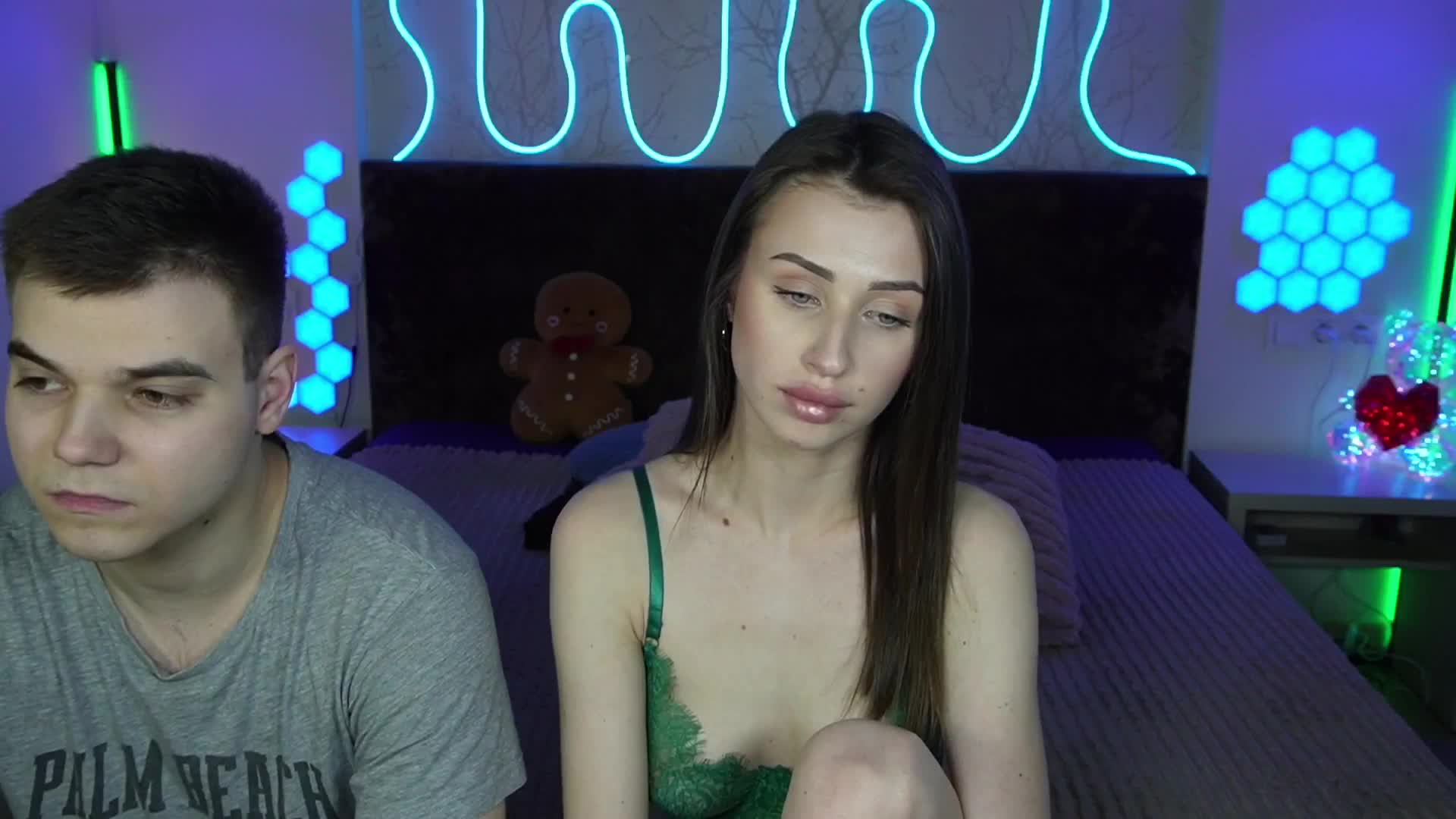 VikkiAndGeorge Adult Chat April 23, 2026