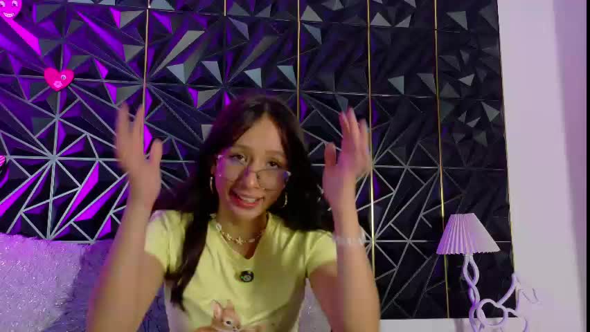 natalhy_ Adult Chat April 23, 2026