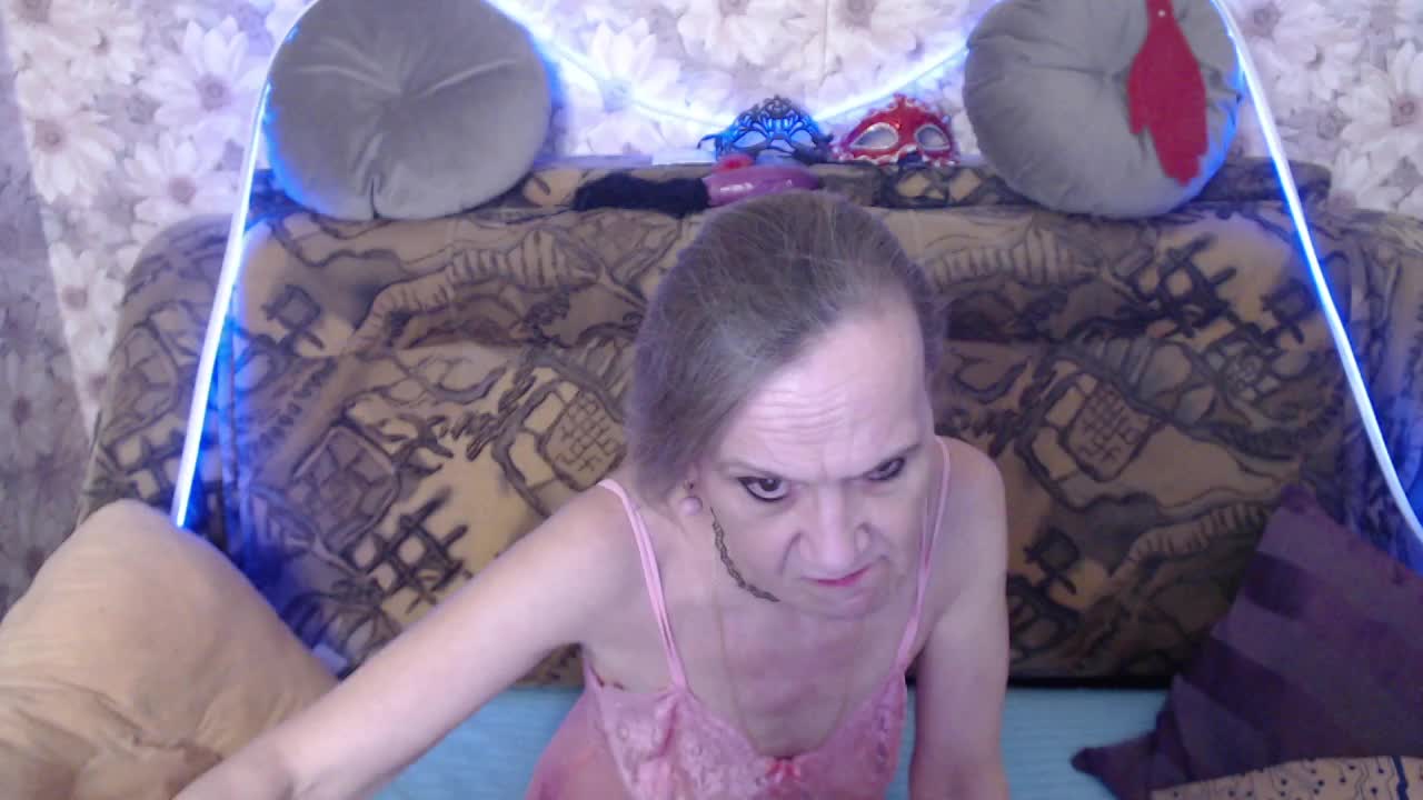 miss-bekker23 Adult Chat April 23, 2026