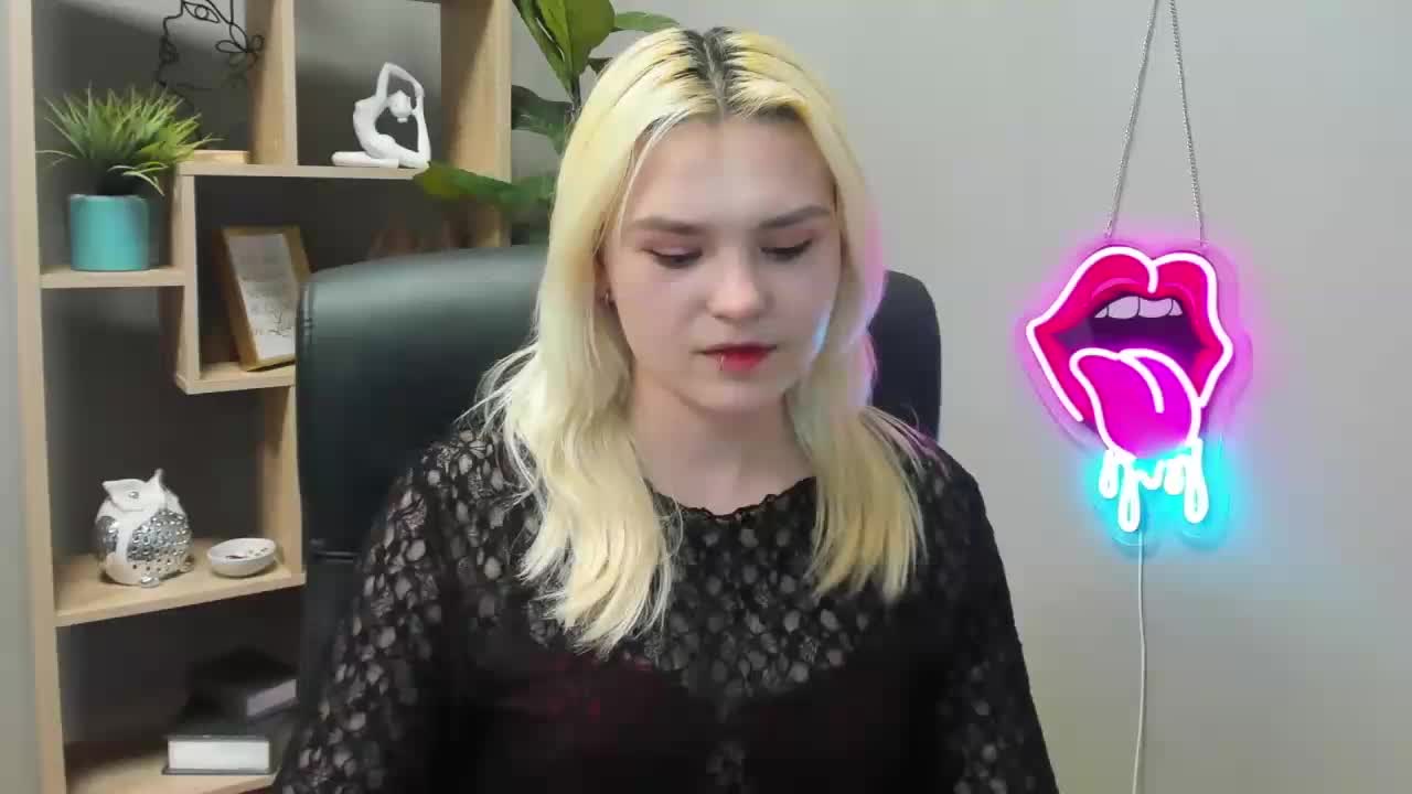 SweetLilyxo Adult Chat April 23, 2026