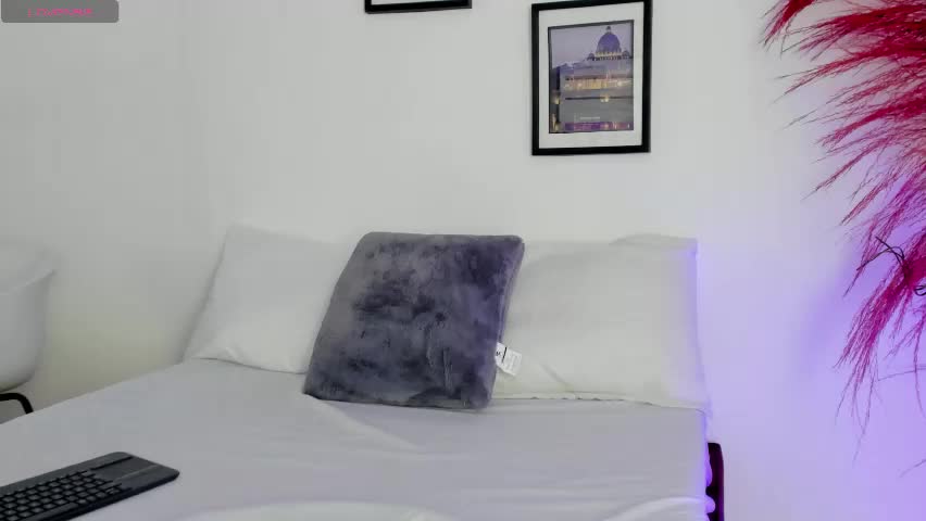 ameliaa_smithh Adult Chat April 23, 2026