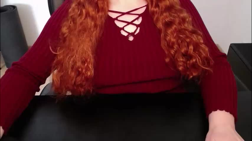 elly_petite Adult Chat April 23, 2026