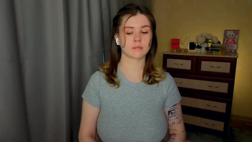 cutie_mili Adult Chat April 23, 2026