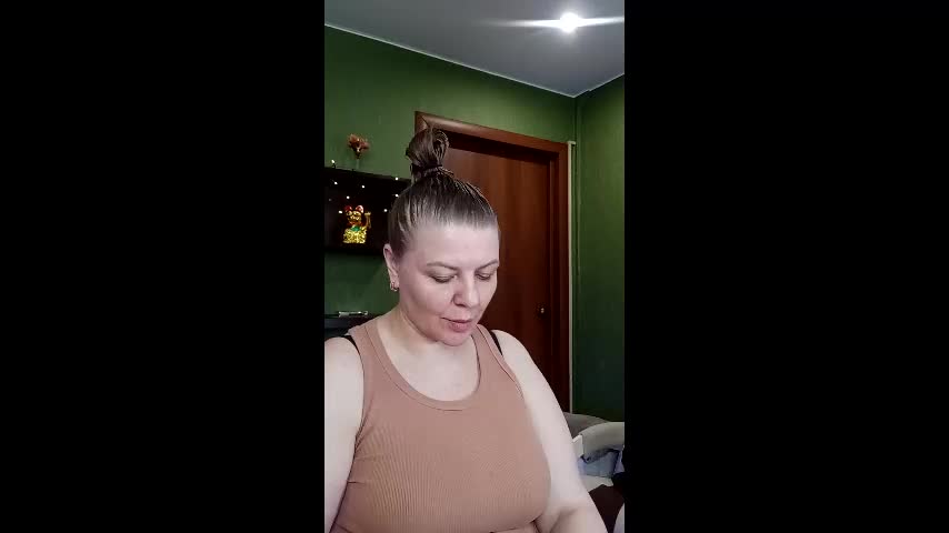 veronikawgold Adult Chat April 23, 2026
