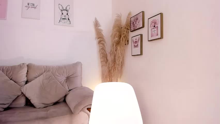 maggiie_b Adult Chat April 23, 2026