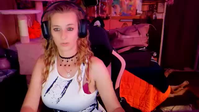 yoursecretgirlfriend963 Adult Chat April 23, 2026