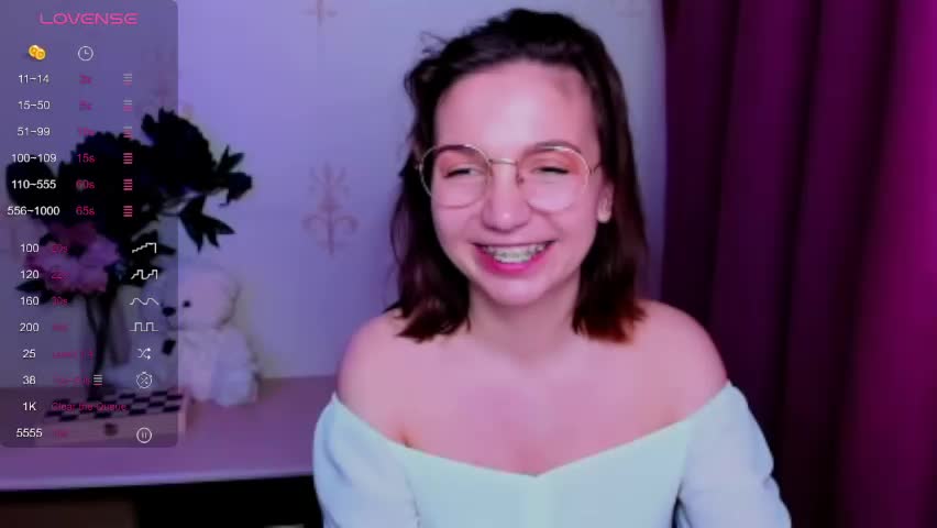 kindhazelhere_ Adult Chat April 23, 2026