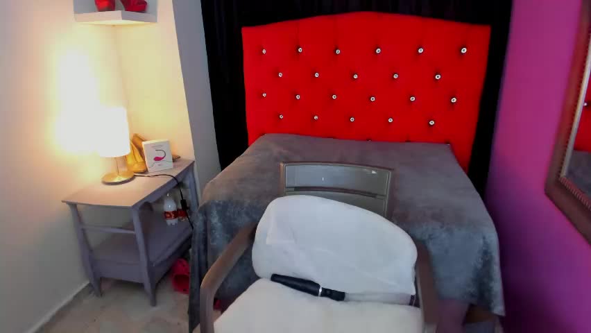 scarletbigtitties Adult Chat April 23, 2026