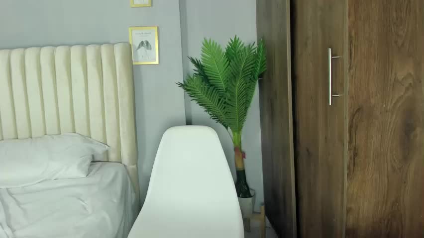 khate_smith Adult Chat April 23, 2026