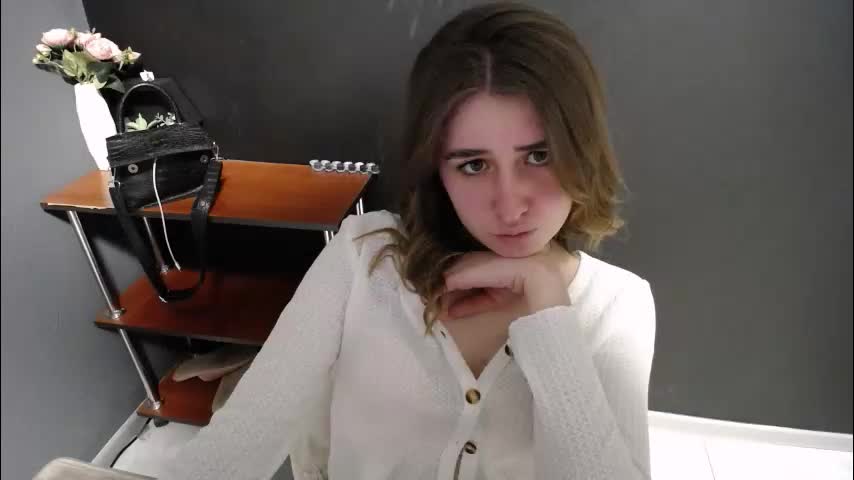 moon_sirennn Adult Chat April 23, 2026