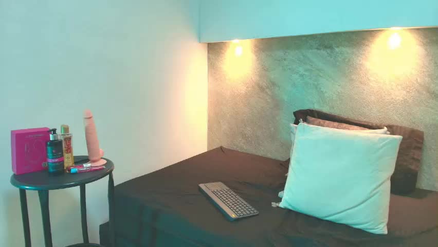 sophia_cleithon1 Adult Chat April 23, 2026
