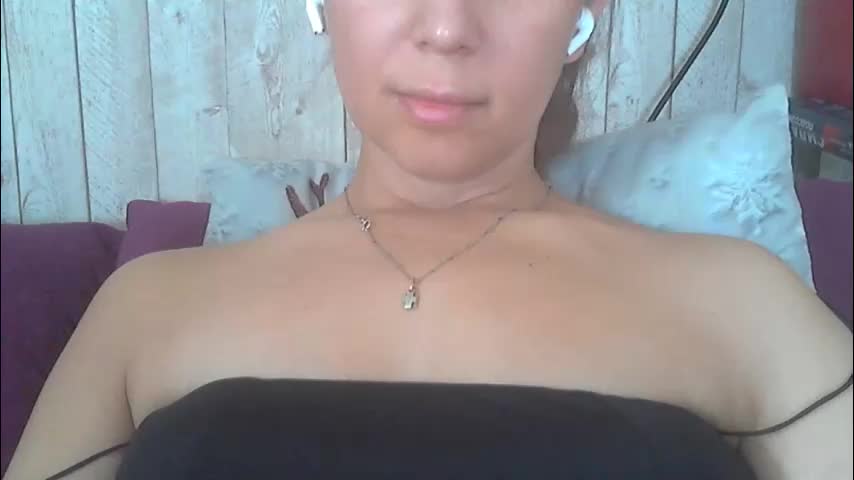 lilu_bella Adult Chat April 23, 2026