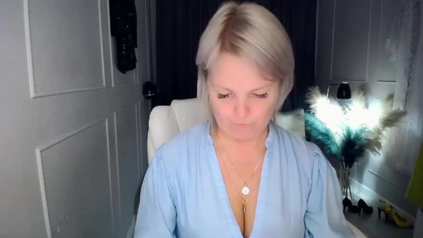 emmmam Adult Chat April 24, 2026