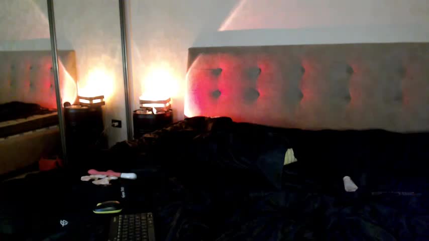 -Yummybabes- Adult Chat April 24, 2026