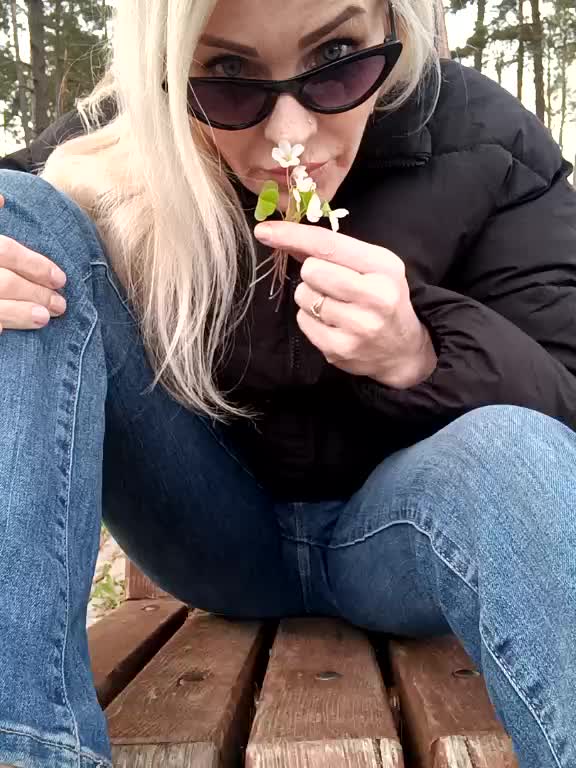 Mazalane Adult Chat April 23, 2026