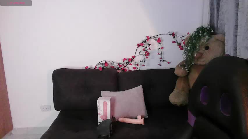 samara01_ Adult Chat April 24, 2026