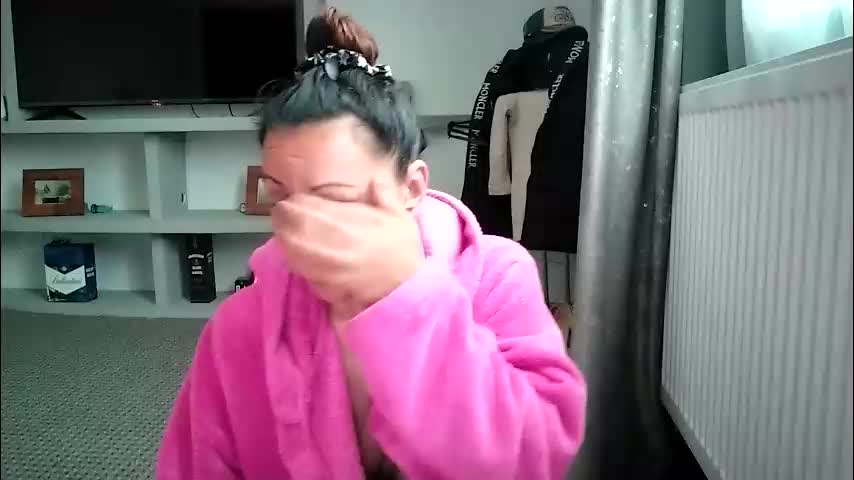 crazybrenda89 Adult Chat April 24, 2026