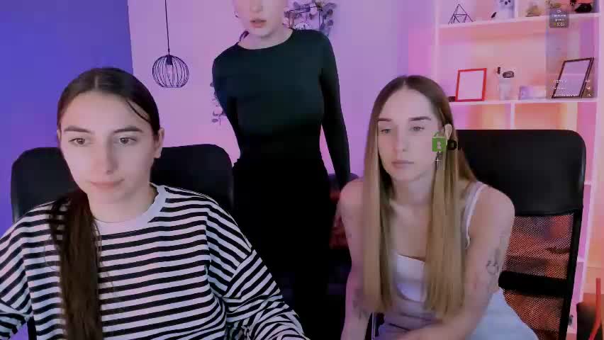 _mila_fire Adult Chat April 24, 2026