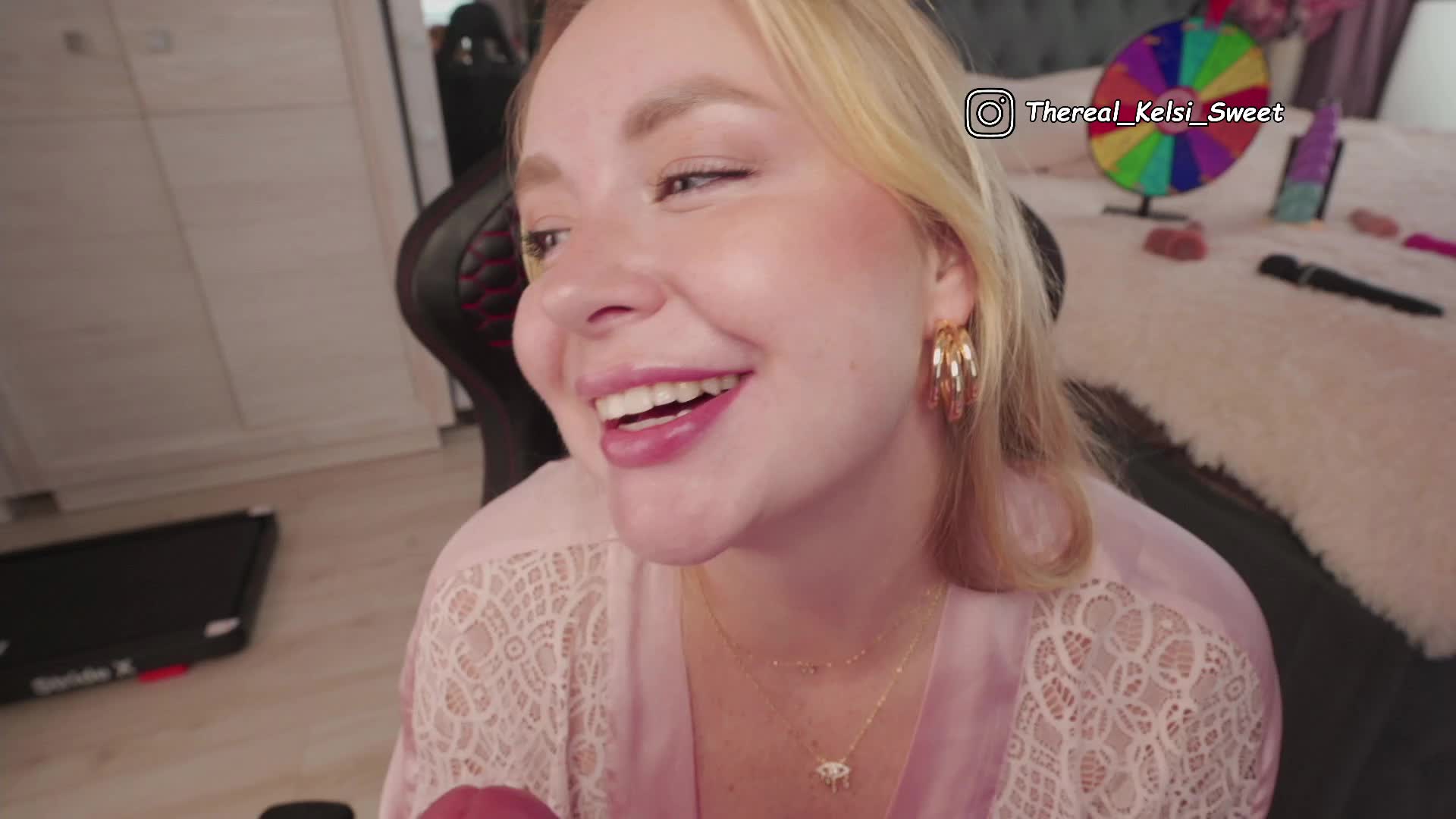 Kitty-Kelsi Adult Chat April 24, 2026