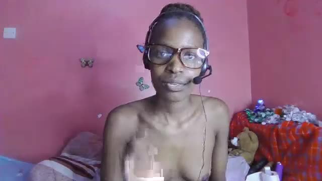 pinky_cockoo Adult Chat April 24, 2026