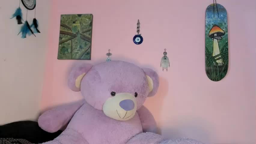 maddy_jhonsson Adult Chat April 24, 2026